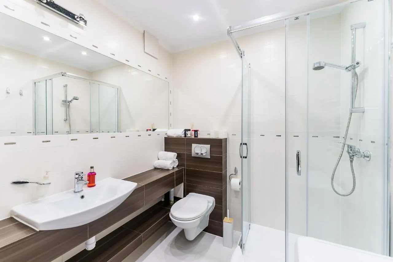 Apartament W Diva Spa 250M Do Plazy Kolberg 0*,  Polen